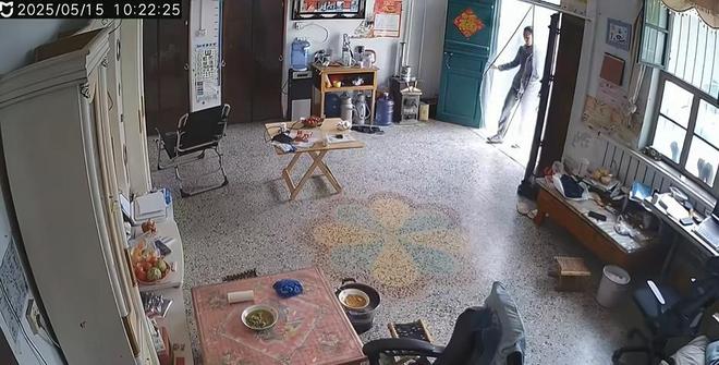 老公却声称是误会网友表示：教教我EVO视讯女子在监控发现老公秘密(图7)
